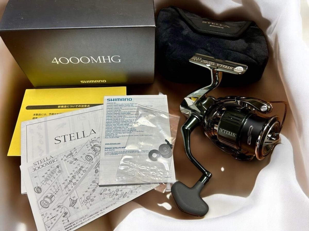 22 STELLA 4000MHG 22ステラ Near Mint] Shimano 22 Stella 4000MHG Spinning Reel w/Box