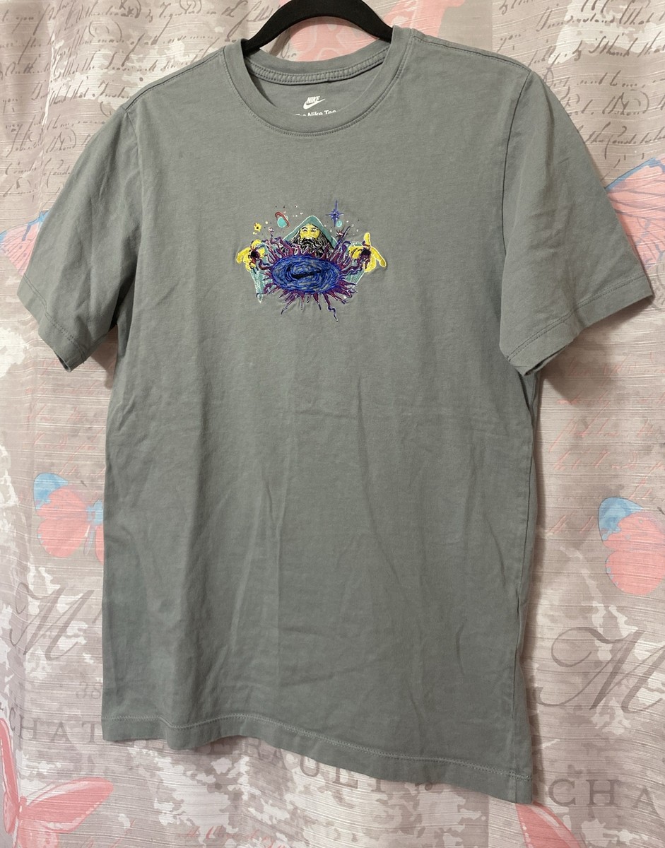 NIKE T Shirt Mens Small Gray Short Sleeve Interstellar Magic