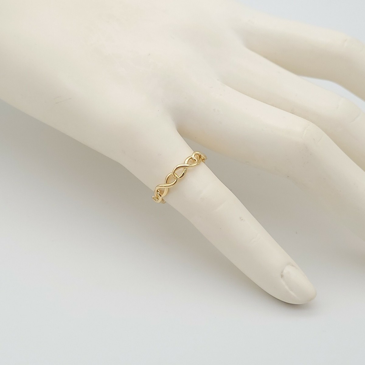 Tiffany & Co. AU750 18 Karat Yellow Gold Infinity Narrow Tiffany & Co. AU750 18 Karat Yellow Gold Infinity Narrow