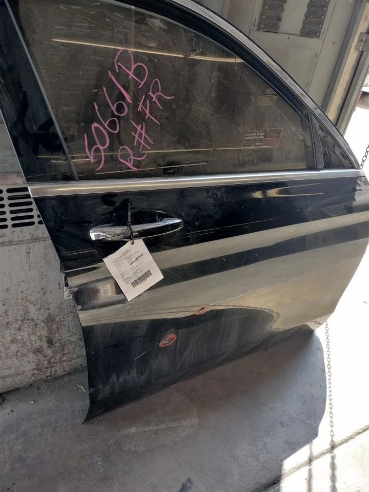 BLK RIGHT FRONT DOOR ASSEMBLY 2016-2022 MERCEDES-BENZ GLC300 Foto 4 de 4