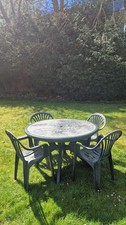 Garden Round Table & 4 Chairs – Good Condition