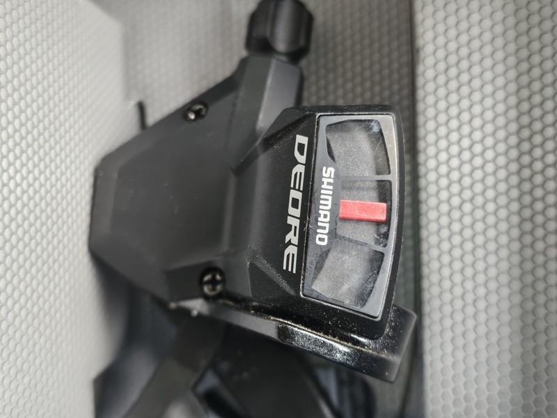 Shimano Deore SL-M590 3-Speed Trigger Shifter Black Very Nice Used Condition VGC