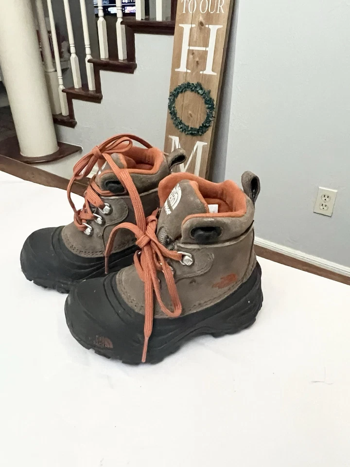 The North Face Youth Size 10 Chilkat Lace II Winter Boots Tan Orange Snow Hiking - Image 2 of 4