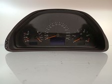 Compteur Mercedes 210
