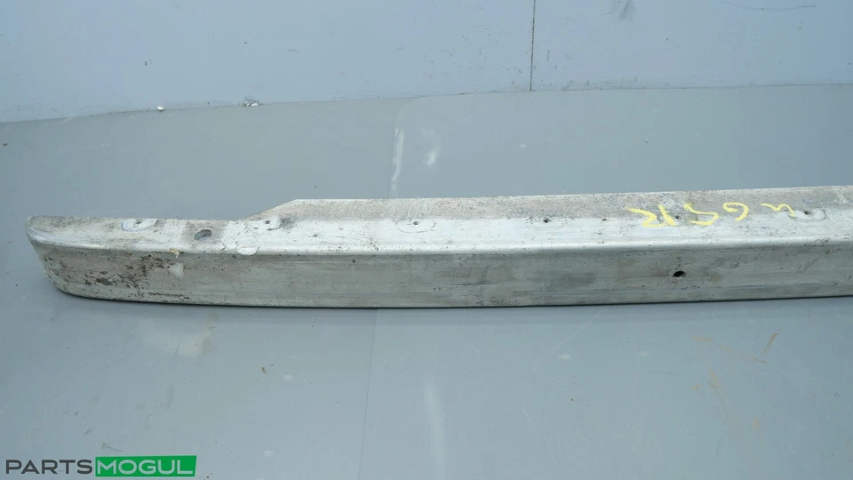 Jaguar XJS 1986 parachoques trasero refuerzo barra de choque de impacto fabricante de equipos originales Foto 4 de 4