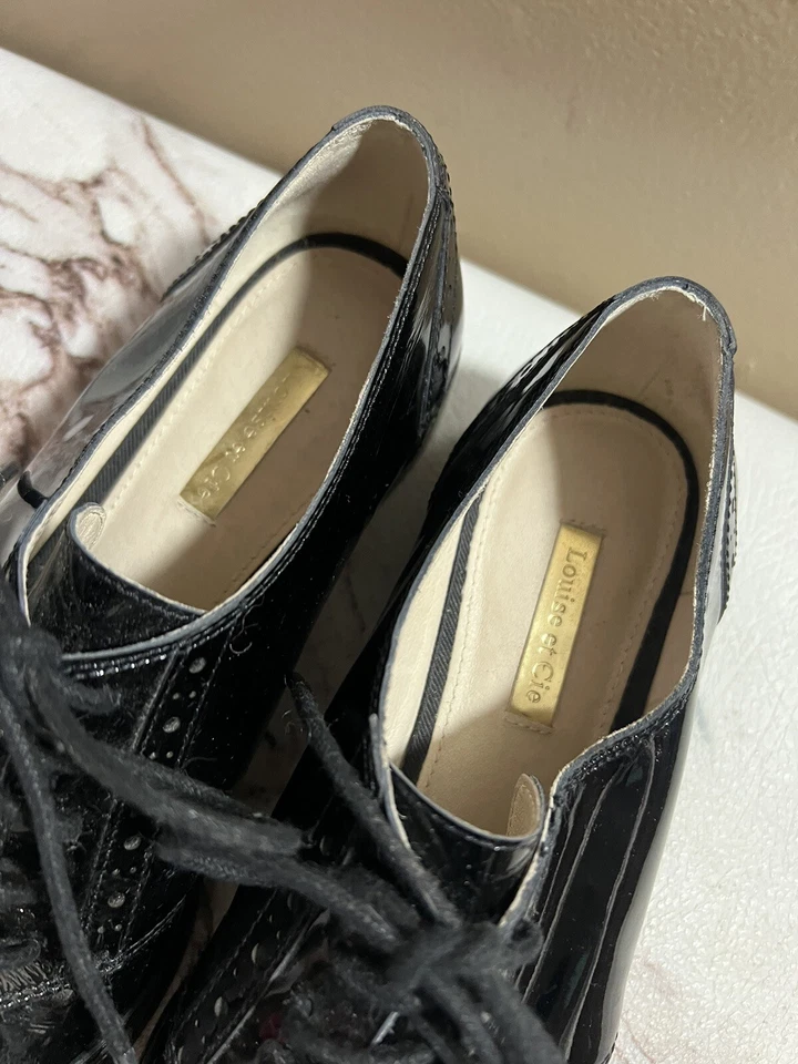 Mocasines Louise Et Cie Lo-Adeline para mujer charol negro punta con cordones 7,5 Foto 4 de 4