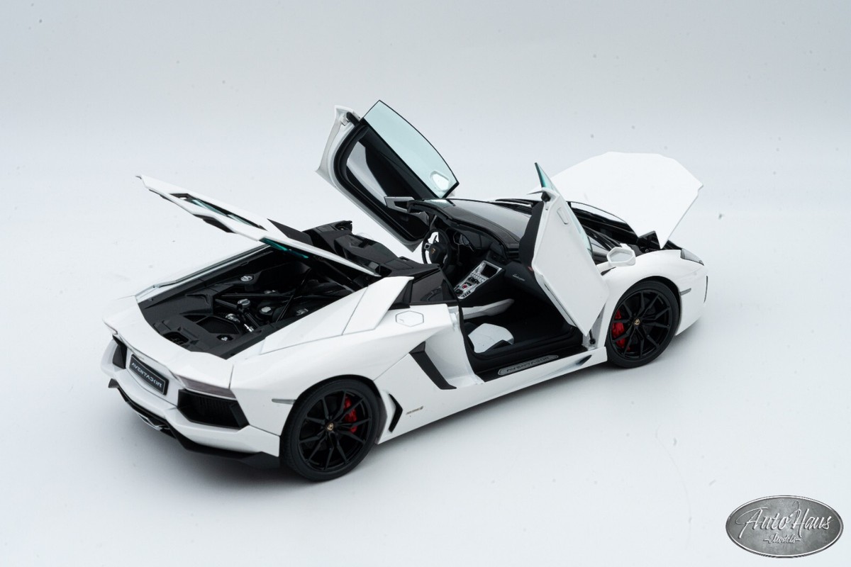 ミニカー AUTOart Lamborghini Aventador 1/18 1/18 AUTOart Lamborghini Aventador J Red w/ Box From Japan