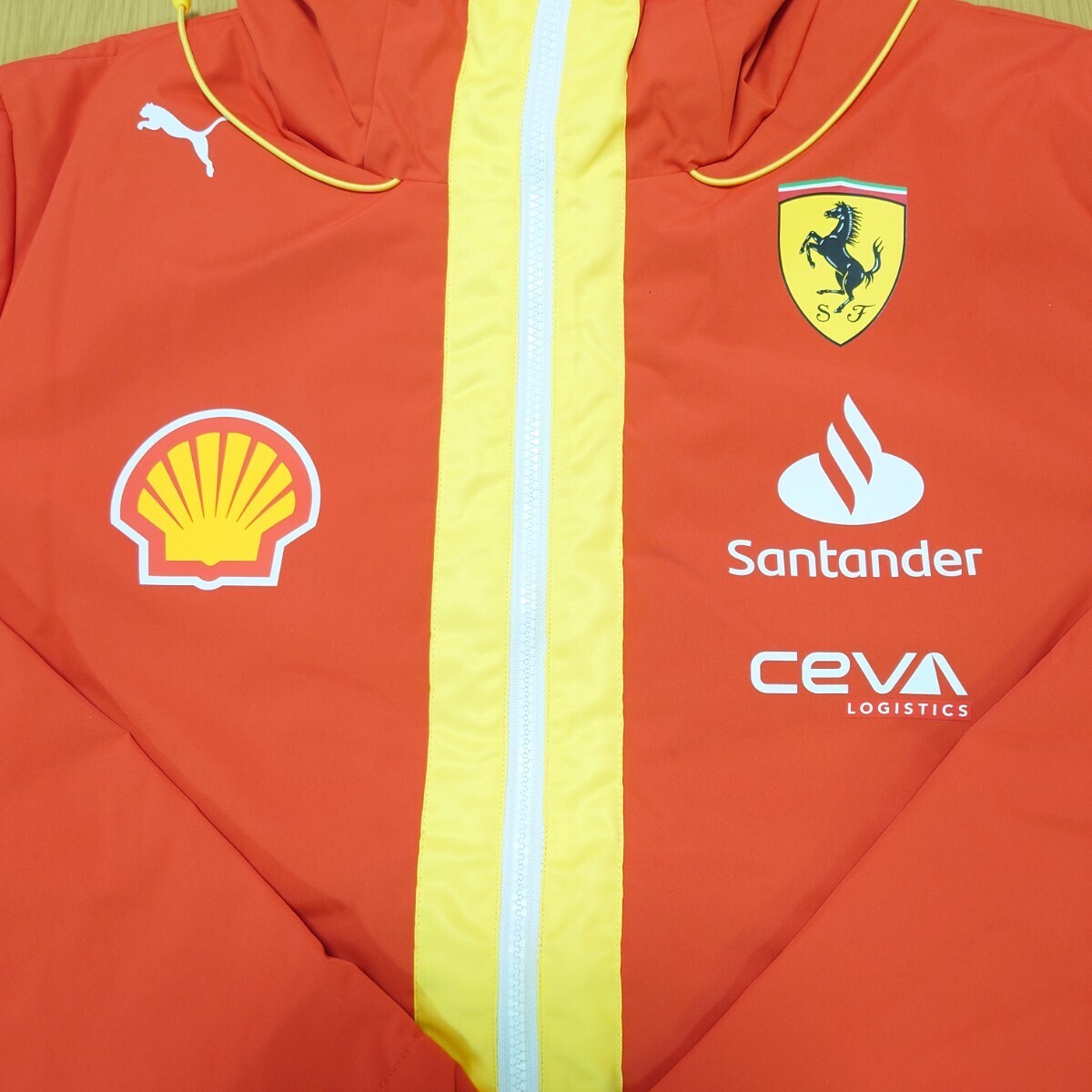 Puma Scuderia Ferrari SF Team Pro Red Rain Jacket 763864 XL Puma Scuderia Ferrari SF Team Pro Red Rain Jacket 763864 XL