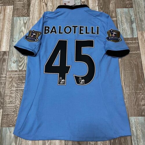 MINT Balotelli 45 Manchester City 2012 2013 Jersey  Shirt England Original Umbro - Afbeelding 1 van 6