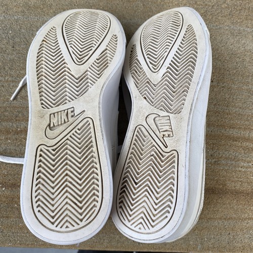 Nike Ladies Shoes sneakers sandshoes white all round US 6 preworn - Picture 8 of 10