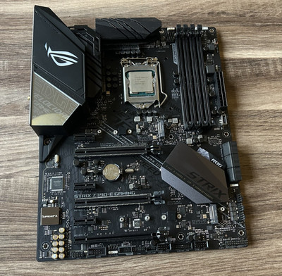 Intel Core i9-9900K 3,6GHz 8-Core Prozessor mit Asus Z390-E Strix Mainboard