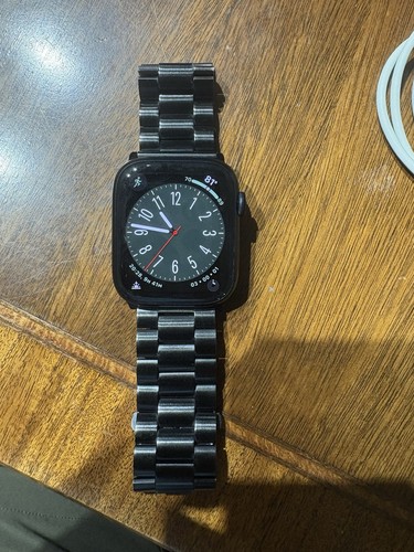 Apple Series 7 Watch (pre-owned) Color Black - Photo 2 sur 7