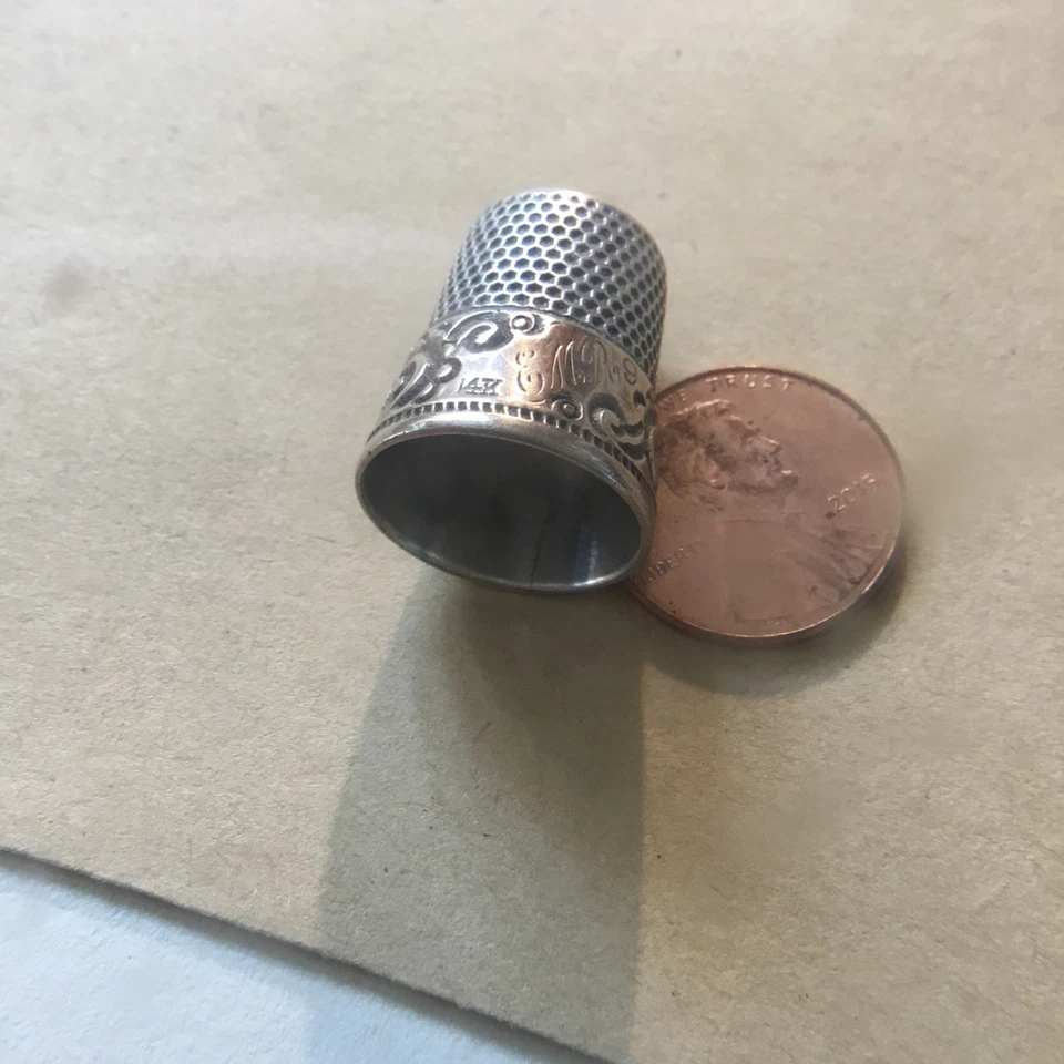 Dedal de oro antiguo 14k #8 EMP ver fotos Foto 2 de 4