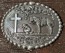 Nocona Western Heritage Belt Buckle 4  Oval Praying Cowboy Cross Silver Tone