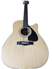 Yamaha FG-420C 6 string acoustic guitar with hard case