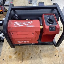 Milwaukee M18 Fuel 2840-20 Electric Air Compressor - Red