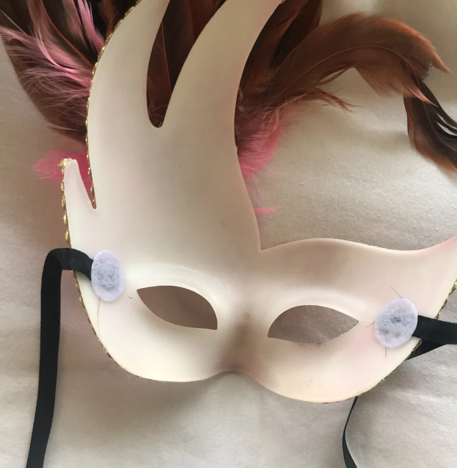 ¡¡HERMOSO!! Máscara de mascarada rosa con lentejuelas doradas y emplumadas ¡con lazos de cinta!! Foto 4 de 4