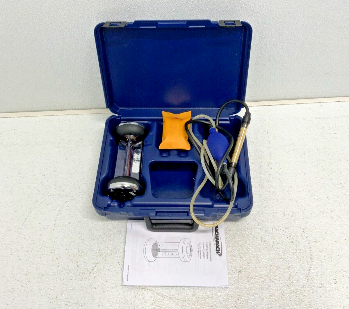 Bacharach 10-5000 Fyrite Gas Analyzer Combustion Oil Burner Test Kit CO2 O2 22E-image