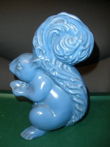 Vintage Haeger Blue Squirrel Vase with Acorn EUC 7.75" tall