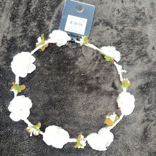 NWT Girls Flower Garland Tiara 7.5  Diameter light Pink