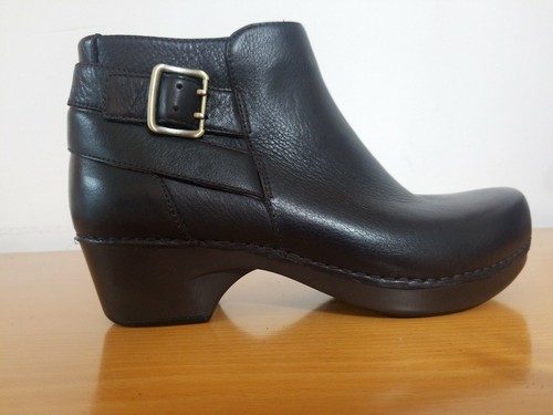 Dansko Tate Neutral Support Black 