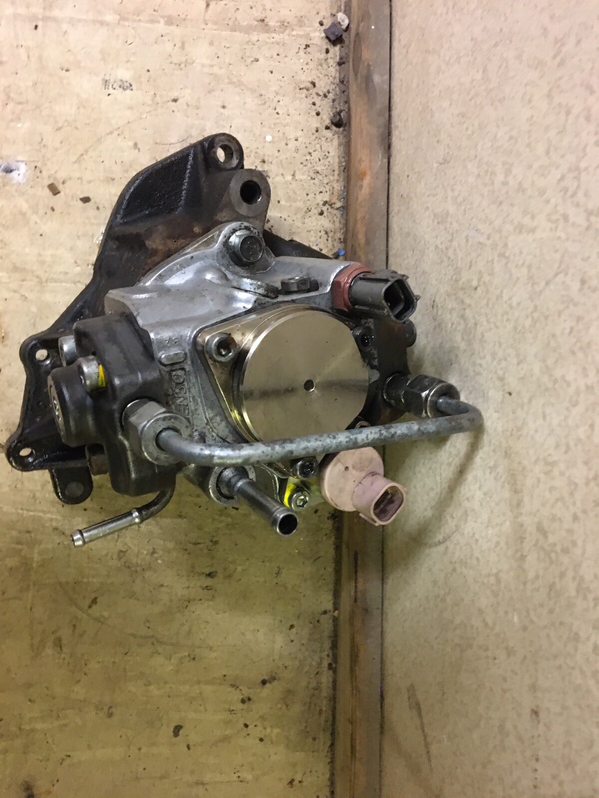 GENUINE MITSUBISHI SHOGUN 3.2 DID DENSO INJECTOR PUMP 140A022 eBay