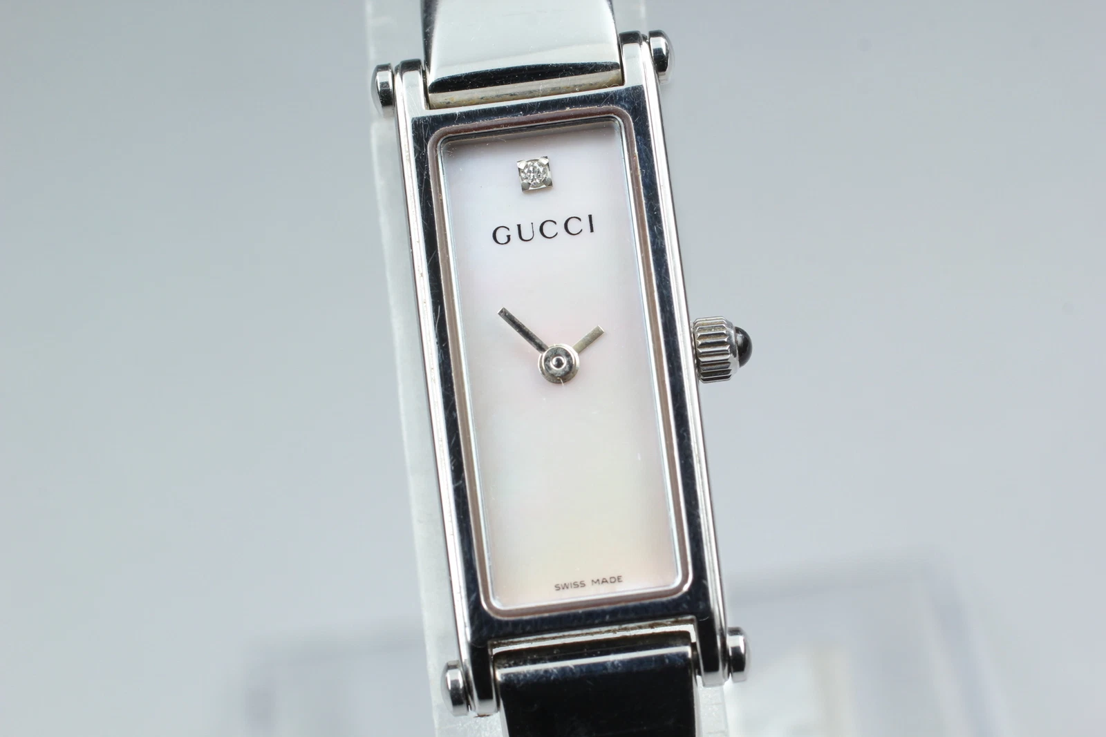 [Presque comme neuve] Montre femme vintage GUCCI 1500L cadran coquille bracelet argent Qz JAPON