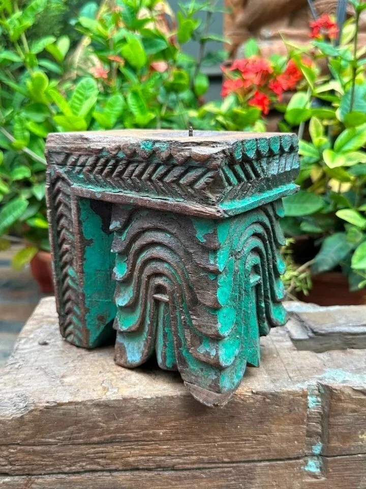 Antiguo candelabro de mesa con soporte verde floral tallado a mano de madera antigua Foto 2 de 4