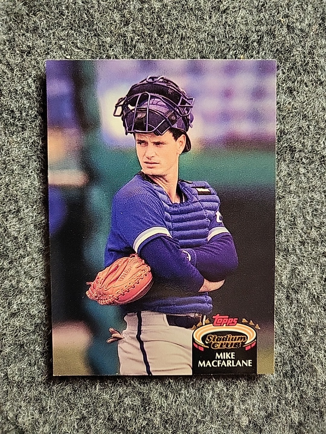 1992 Stadium Club #74 Mike Macfarlane + 5 Random Bonus Cards!