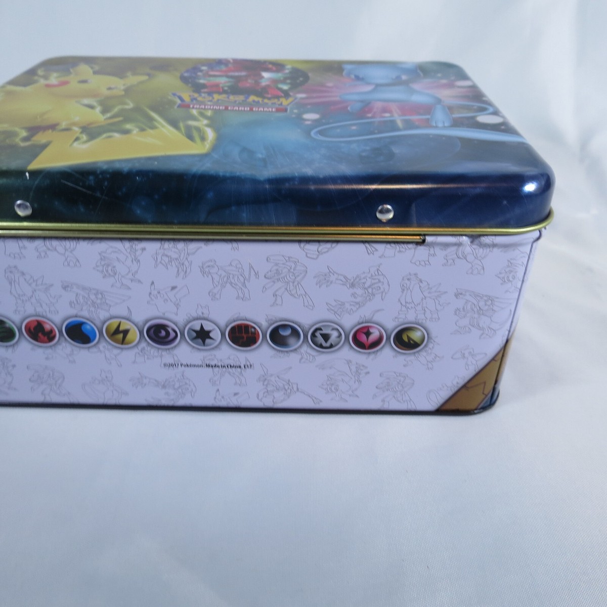 Pokémon Shining Legends Collector's Tin Lunch Box 2017 . No Cards