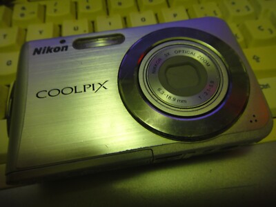 Nikon Coolpix S210 8MP Cámara Digital averiada España