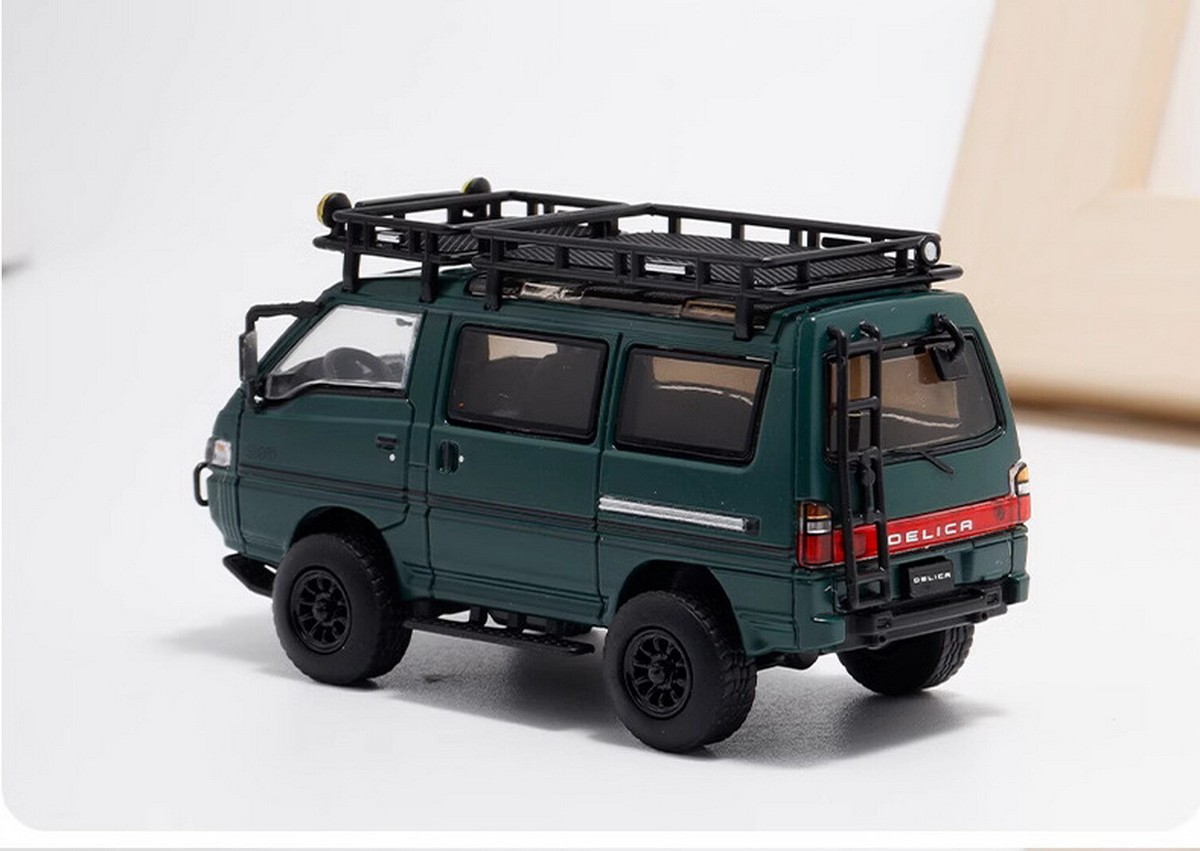 ミニカー Autobots models DELICA 1/64 Autobots Models 1/64 Mitsubishi Delica 4X4 Star Wagon Van
