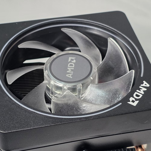 AMD Wraith Prism LED RGB Cooler Fan 4-Pin Connector Copper Base/Alum Heat Sink - 第 10/10 張圖片