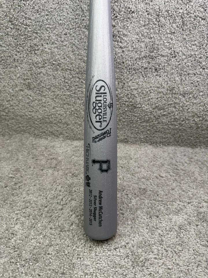 Andrew McCutchen Pittsburgh Pirates 2016 Silver Slugger murciélago de plástico firmado leer Foto 2 de 4