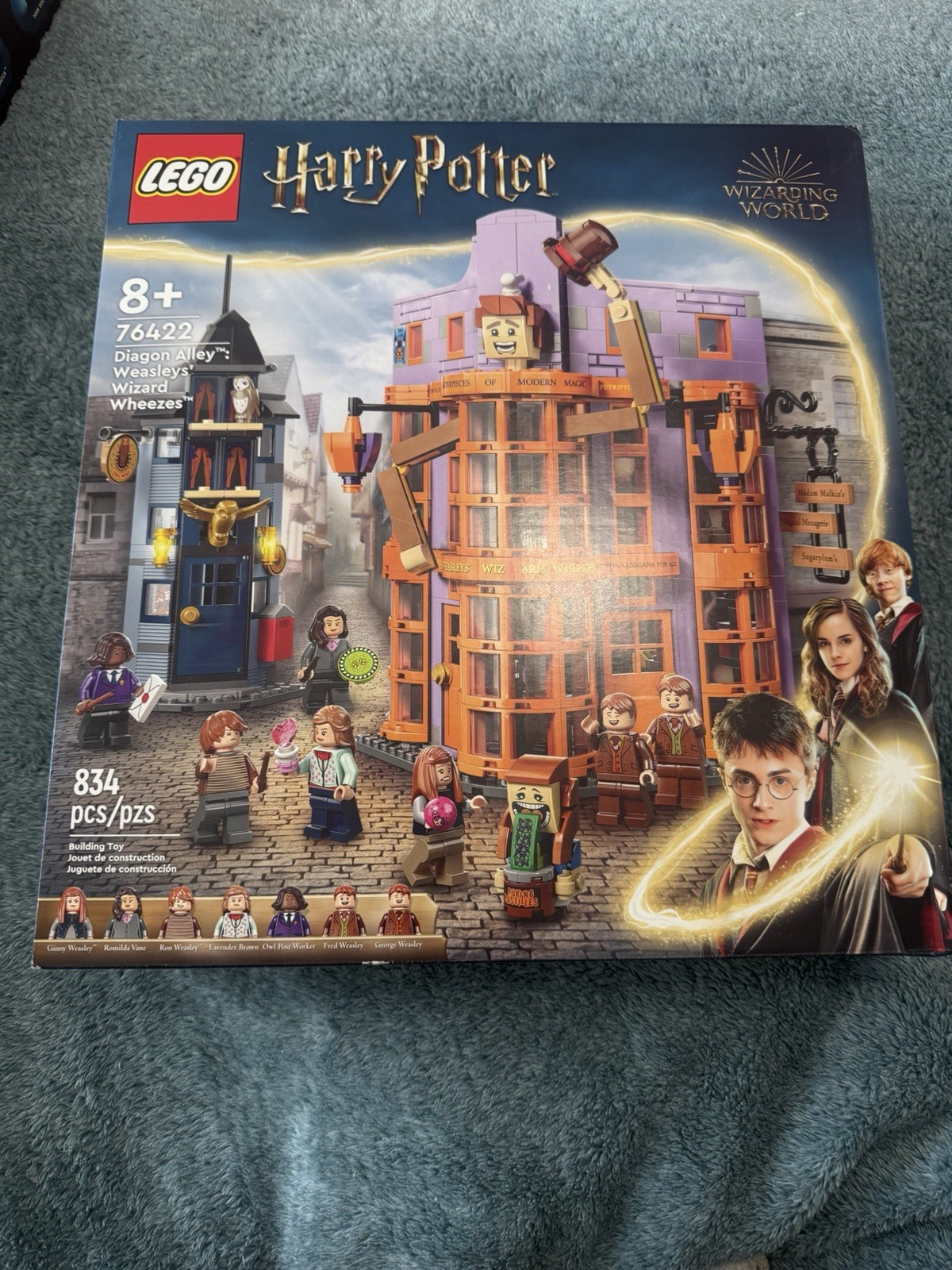 LEGO Harry Potter: Diagon Alley: Weasleys' Wizard Wheezes (76422) NEW