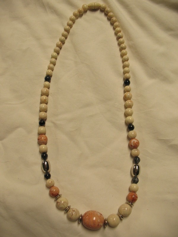 L@@K!! Beautiful Southwestern 24-1/2" Women's Necklace