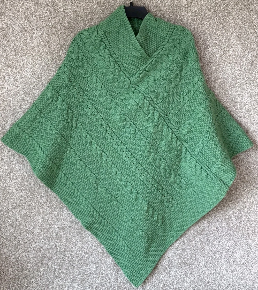 Aran Crafts Poncho Cape Sweater Womens M/L Green Merino Wool Cable Knit Ireland