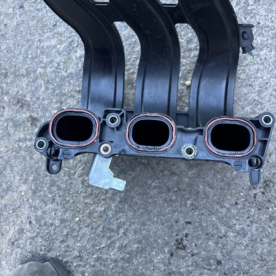 Peugeot 208 Active Mk1 2012-2015 Intake Manifold 9673063980 — 第 3/4 张图片