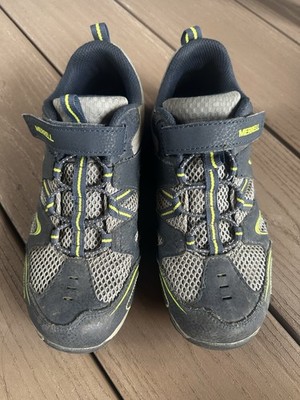 Merrell Boys 5.5 Hiking Shoes Trail Chaser Outdoors Mountain Camping Black Blue