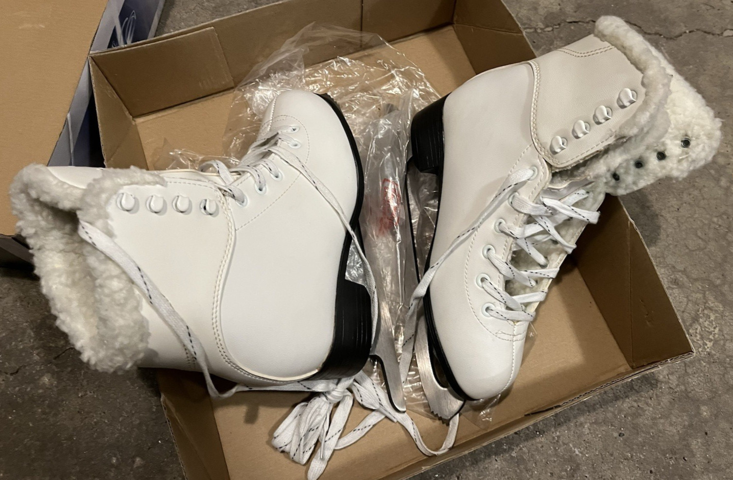 Soft Skate by Jackson Women's Figure / Ice Skates SoftSkate - GS180 FL - SIZE 5