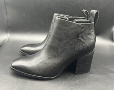 Vionic Lyssa Black Leather Bootie Size 6