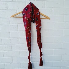 Novelty Print Bird Head Neck Scarf With Tassels