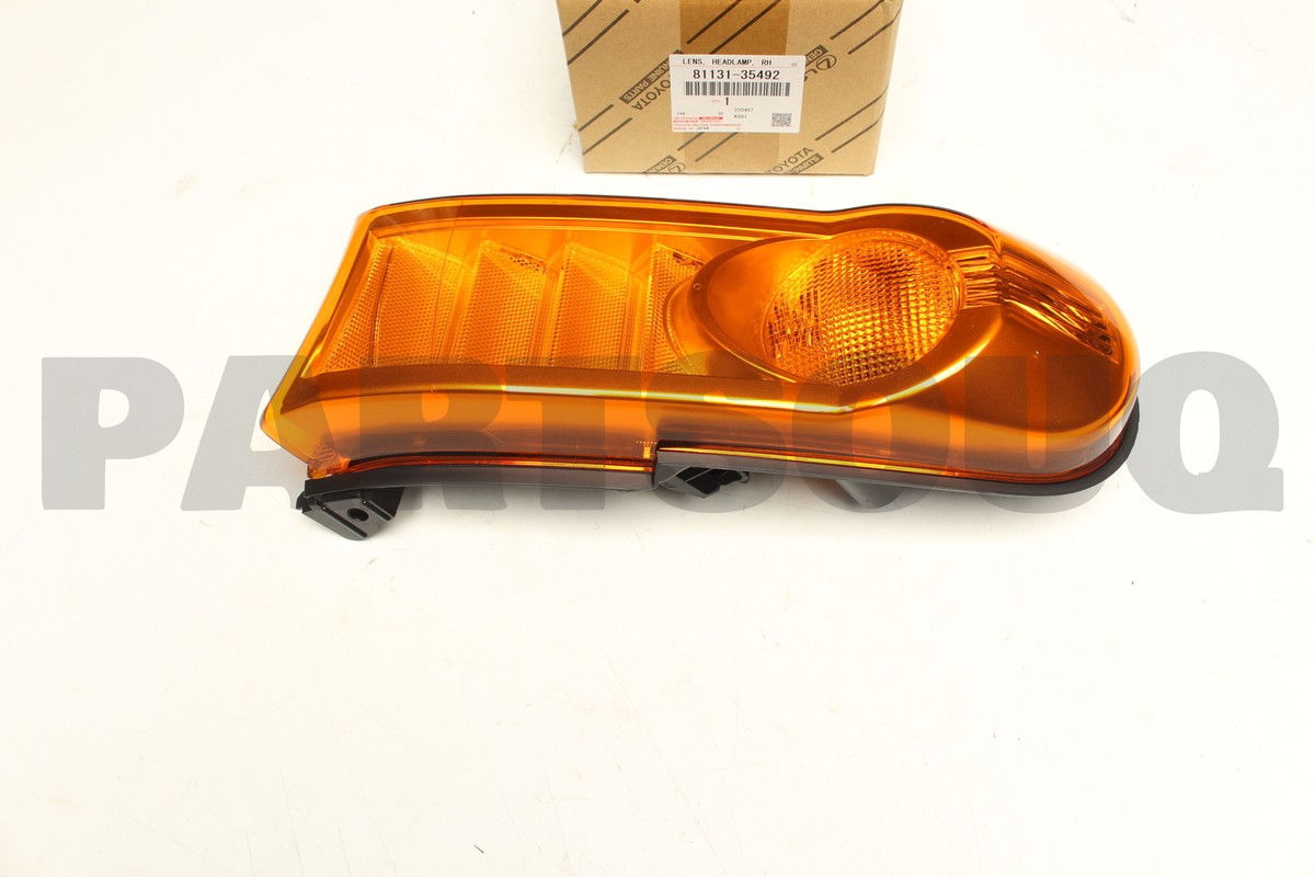 ライオン OEM TOYOTA 4RUNNER PASSENGER SIDE HEADLAMP 81130-35441 FITS