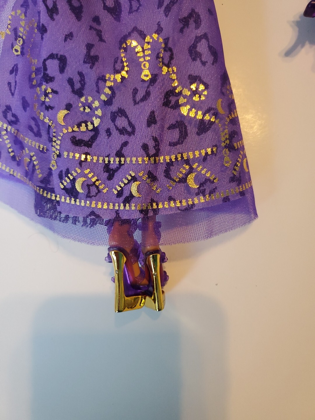 Mattel Monster High Doll Clawdeen Wolf 13 Wishes Gold NM 