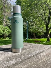 Vintage Stanley Aladdin Green Vacuum Bottle Thermos Cup 1.5Qt USA Made