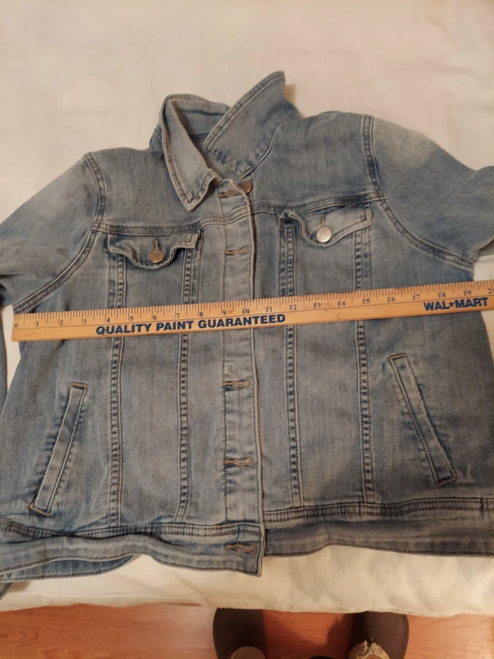 Chaqueta vaquera azul índigo. Talla grande. Foto 3 de 4