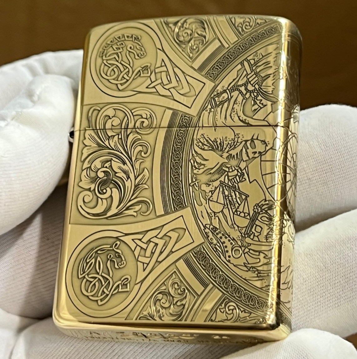 Zippo Lighter Norse Apocalypse – Odin & The Four Horsemen Gold + New Box