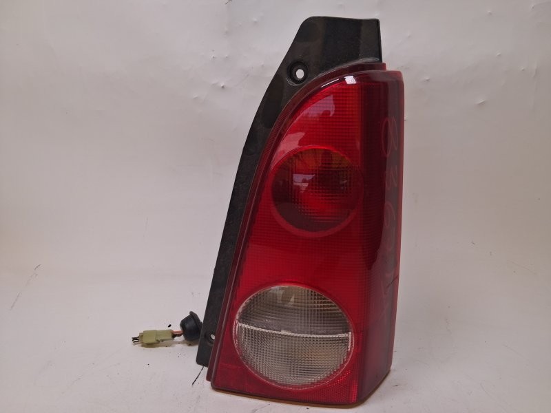 084421937R FANALE POSTERIORE DEPO destro OPEL AGILA (A) 1.0 B 12v MAN 5m 58CV 2002 5p BE