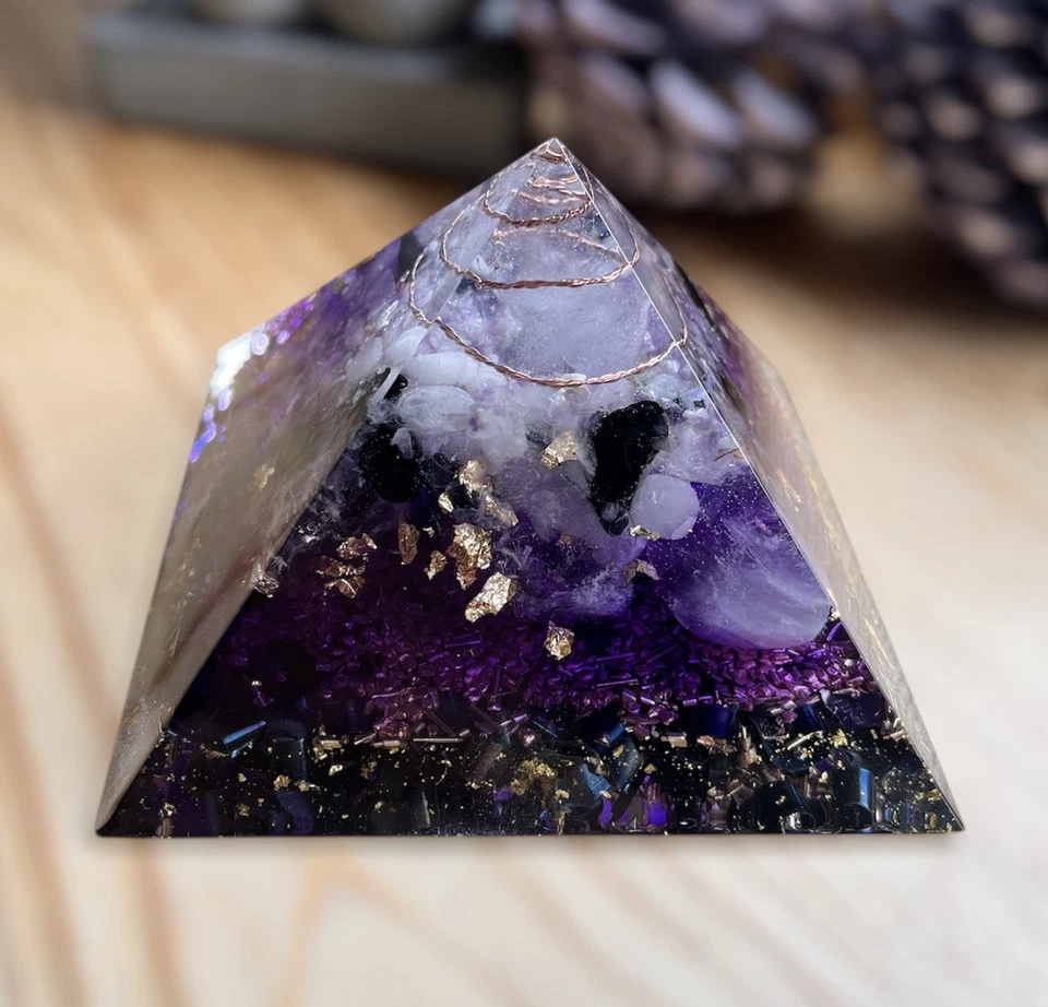 Orgonit Pyramide Erzengel Zadkiel (liebevolle Handarbeit) - Bild 4 von 4