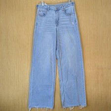 American Eagle Super High-Rise Baggy Wide Leg Jeans Light Wash Blue Frayed Hem 6